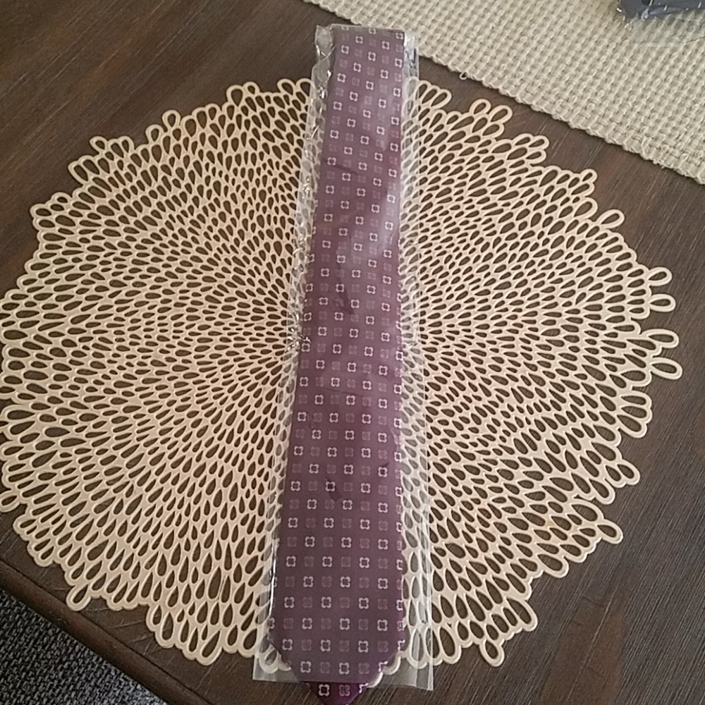 Maroon tie with small box pattern